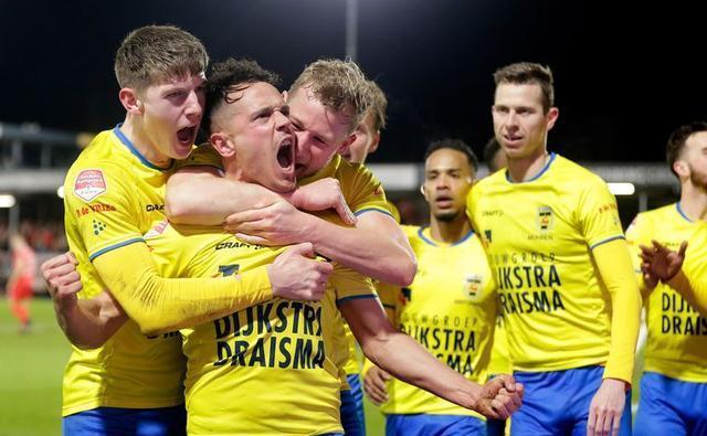 平向梅州倾 平向梅州倾