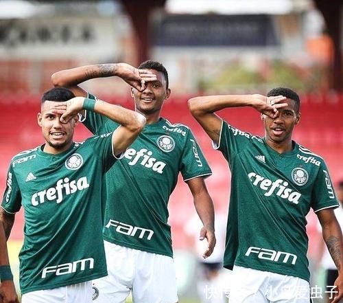 流畅配合的 流畅配合的