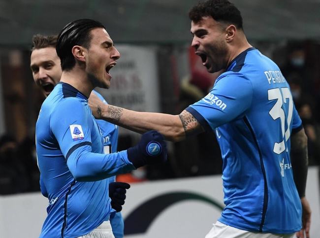 中澳之战双方首发平均年龄对比：国足.岁，澳大利亚.岁.